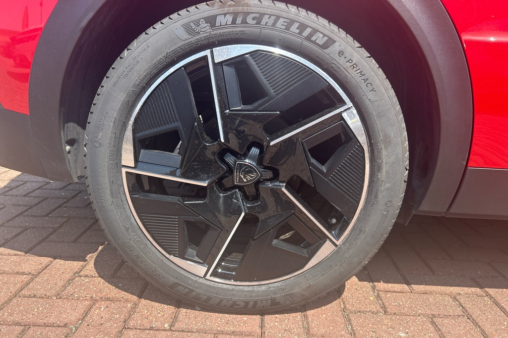 Peugeot 408 1.6 12.4Kwh Gt Fastback Plug-in Hybrid #9