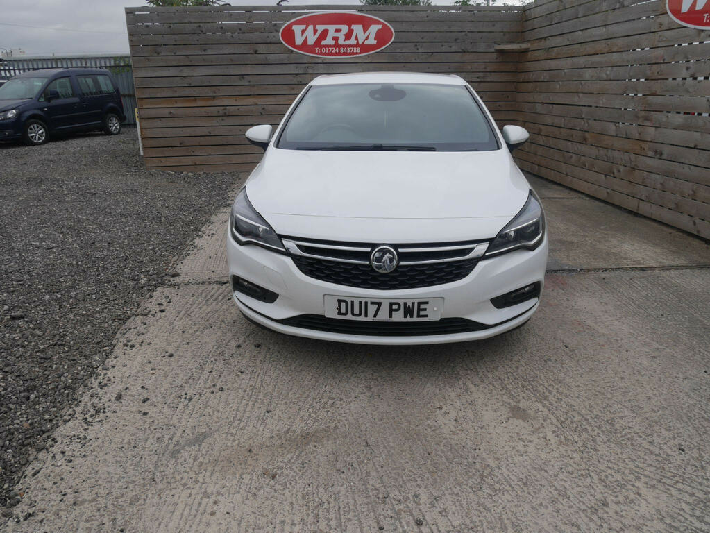 Vauxhall Astra 1.4I Turbo Sri Nav Hatchback Eur DU17PWE White #2