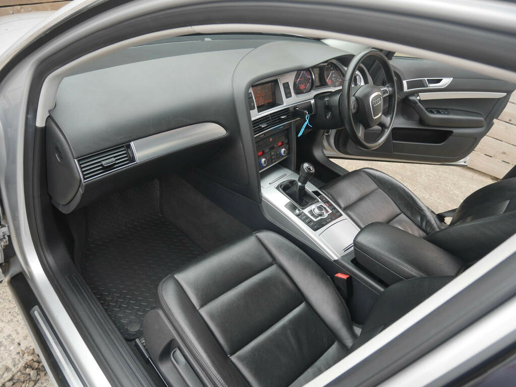Audi A6 Saloon S Line Black #12