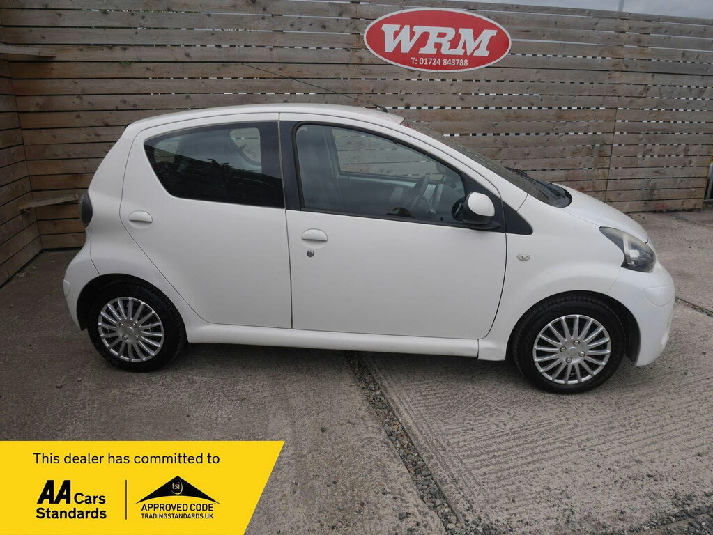 Toyota Aygo 1.0 Vvt-i Ice Hatchback Euro 5 White