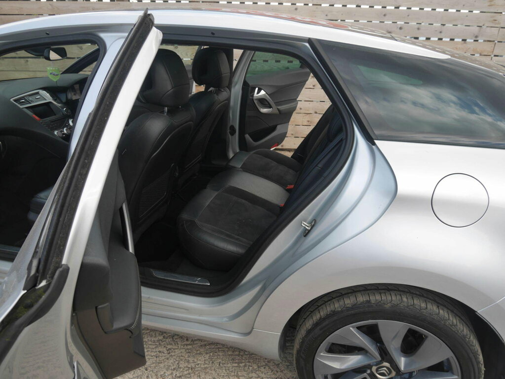 Citroen DS5 2.0 Hdi Dstyle 161 Bhp Black #17