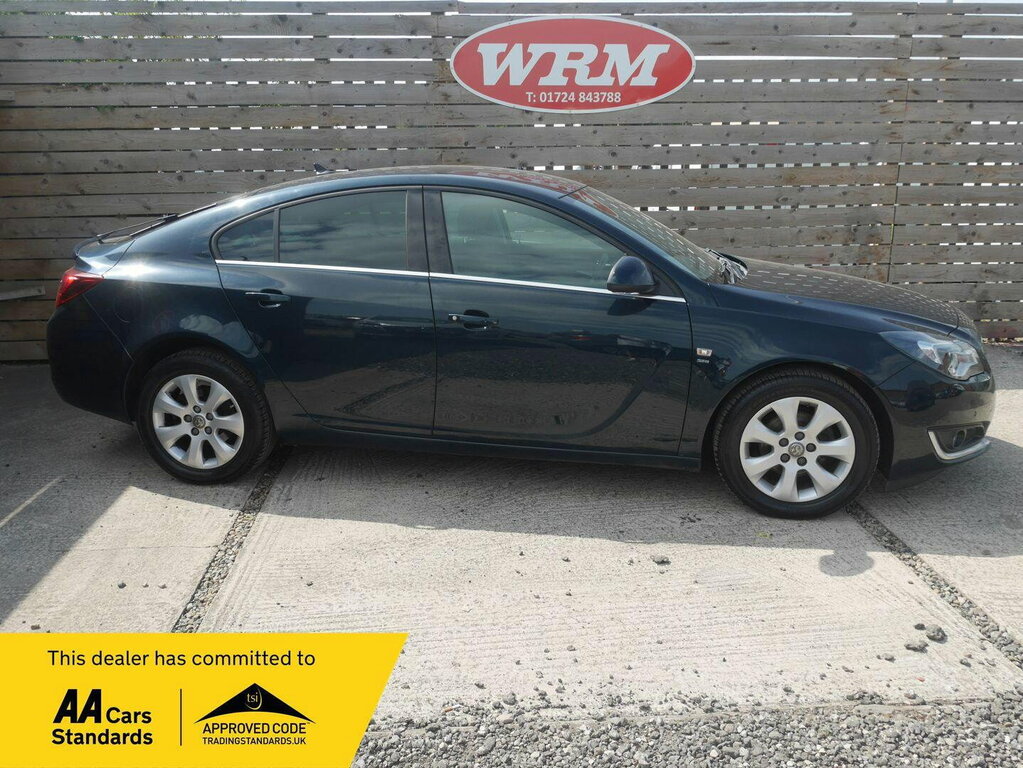 Vauxhall Insignia 1.6 Cdti Sri Nav Hatchback Euro DL16UTU Green