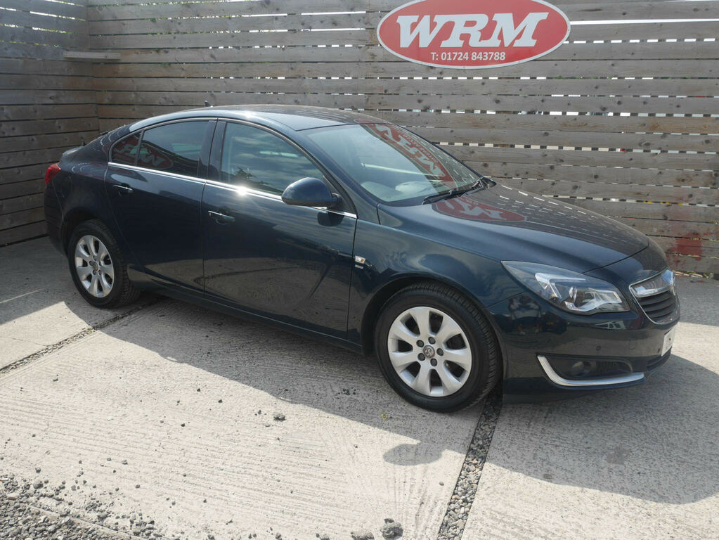 Vauxhall Insignia 1.6 Cdti Sri Nav Hatchback Euro DL16UTU Green #2