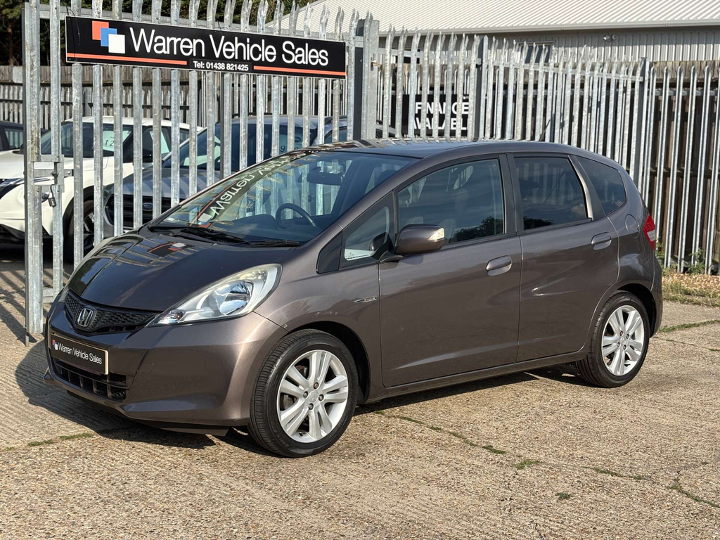 Honda Jazz Es I-vtec Cvt #2