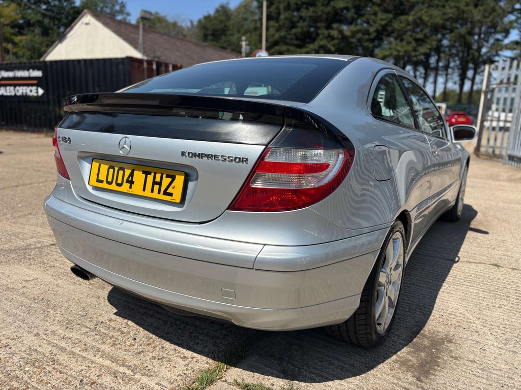 Mercedes-Benz C Class 2.1L C220 Cdi Elegance Se 148 Bhp Silver #17