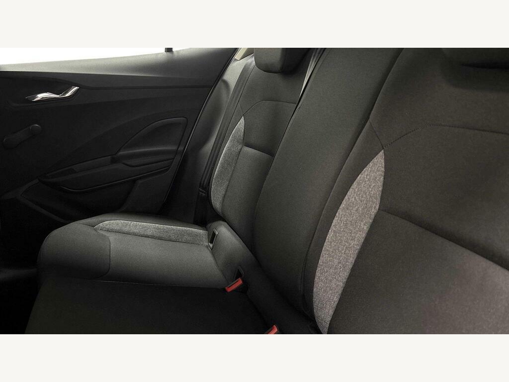 Skoda Fabia Skoda Hatchback 1.0 Tsi 110 Se Comfort Dsg White #7