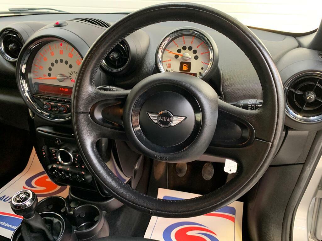 Mini Countryman Hatchback Green #26
