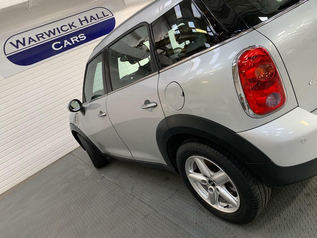 Mini Countryman Hatchback Green #9