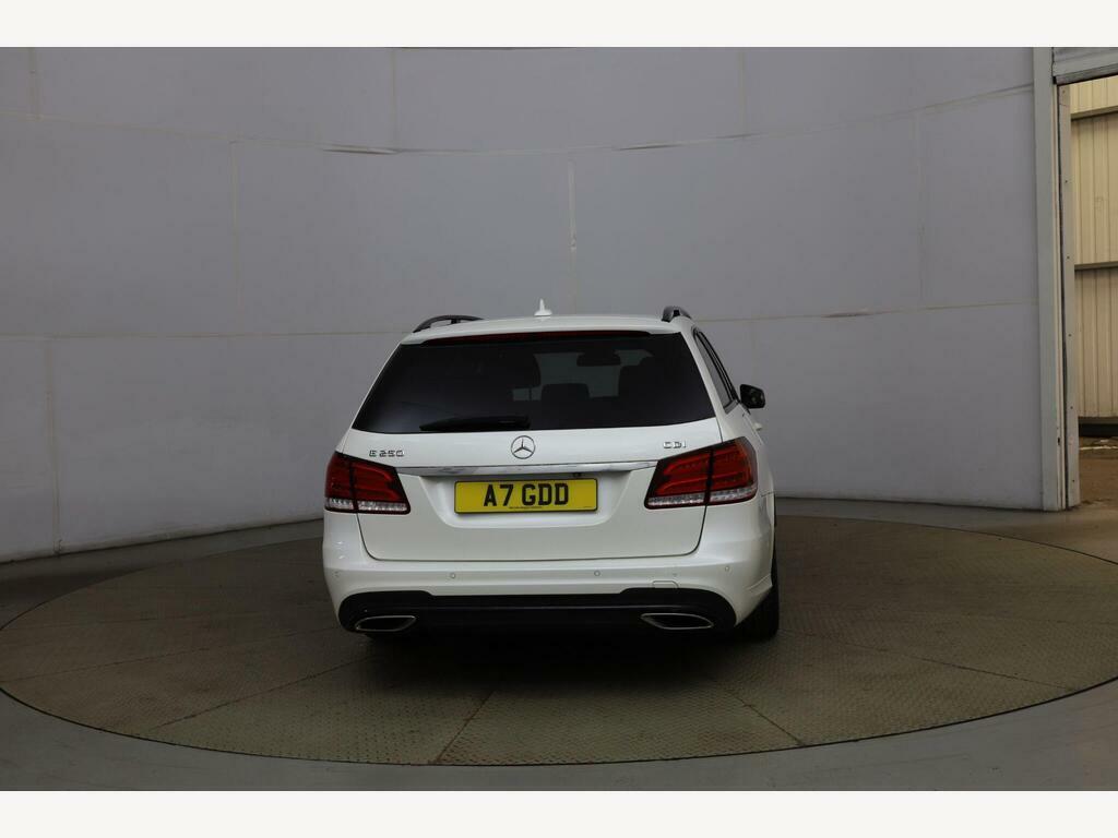 Mercedes-Benz E Class 2.1 E250 Cdi Amg Night Edition Premium G-tr #4