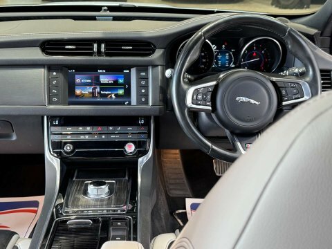 Jaguar XF 3.0 Xf V6 BK65CPF White #6