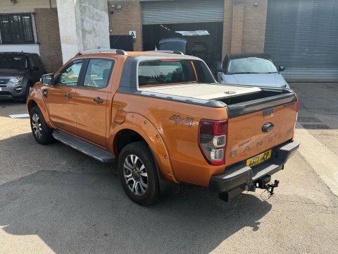 Ford Ranger 3.2L Wildtrak 4X4 Dcb Tdci 197 Bhp Orange #3