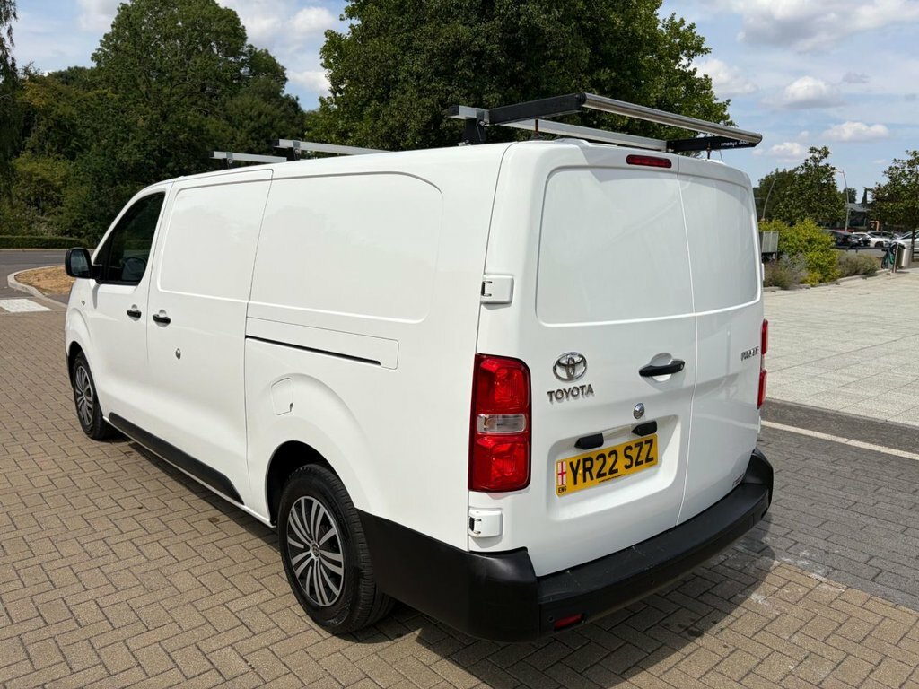 Toyota PROACE 2L Icon 6Dr White #5