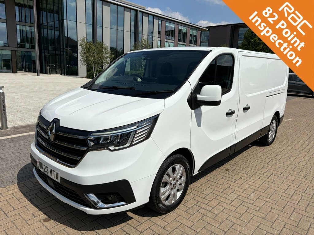 Renault Trafic 2L Sport White