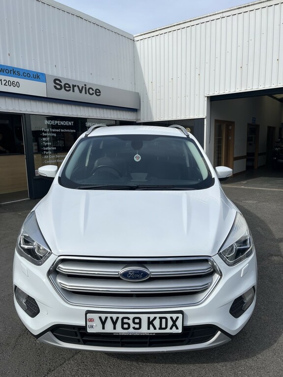 Ford Kuga Suv 2.0 Tdci Titanium Edition 201969 YY69KDX White #2