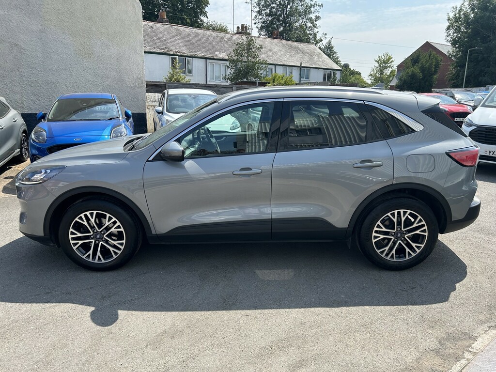 Ford Kuga Suv Titanium Edition 1.5T 150Ps, One Owner, 27588 DK23ODV Silver #3