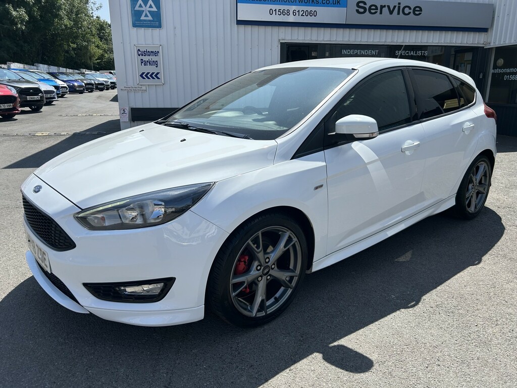Ford Focus 1.0 T Ecoboost 140Ps St-line X White