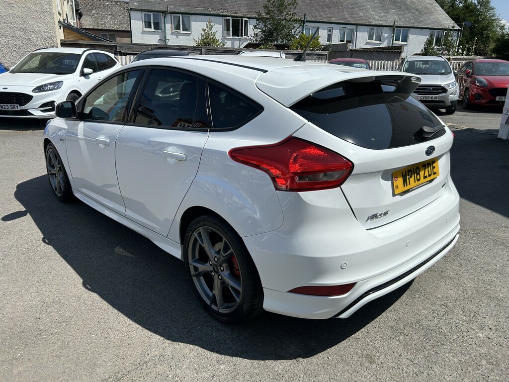 Ford Focus 1.0 T Ecoboost 140Ps St-line X White #5