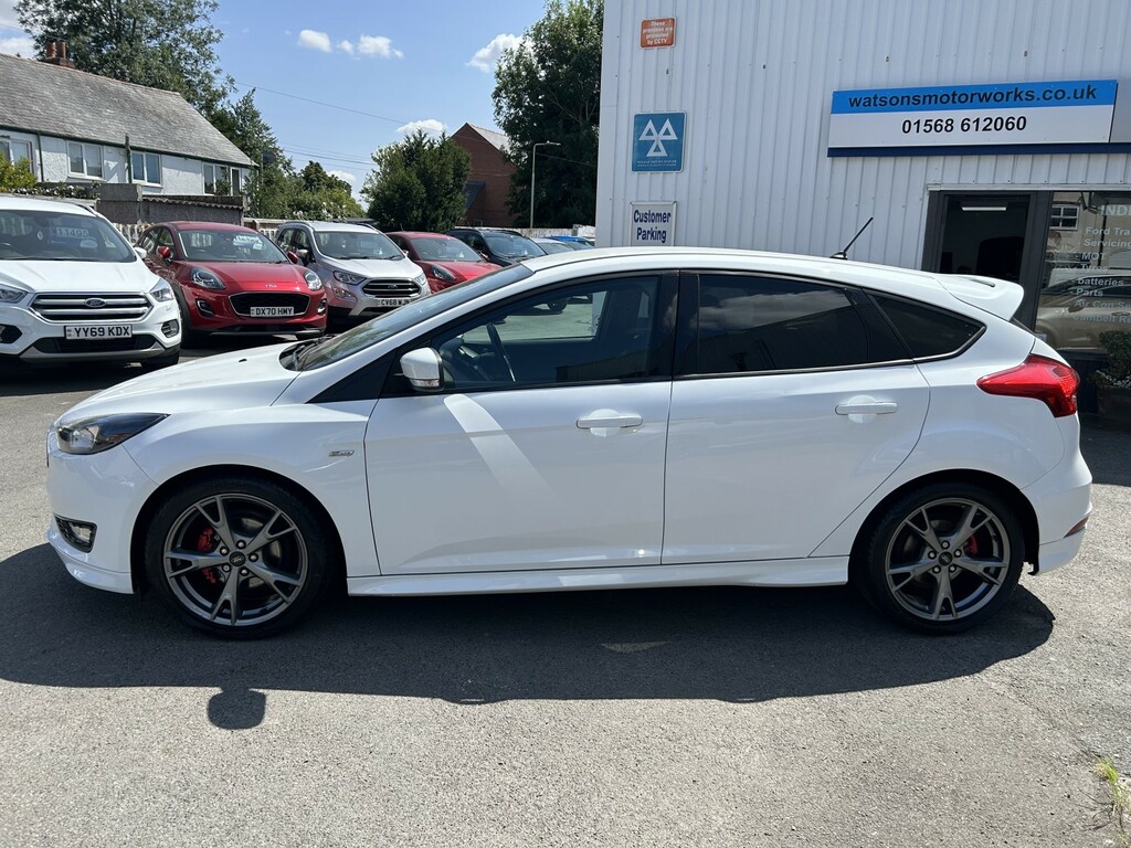 Ford Focus 1.0 T Ecoboost 140Ps St-line X White #6