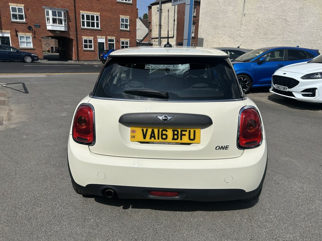 Mini Hatch Hatchback One 1.2, 3-Door Hatch, One Owner, Only 4 VA16BFU White #3