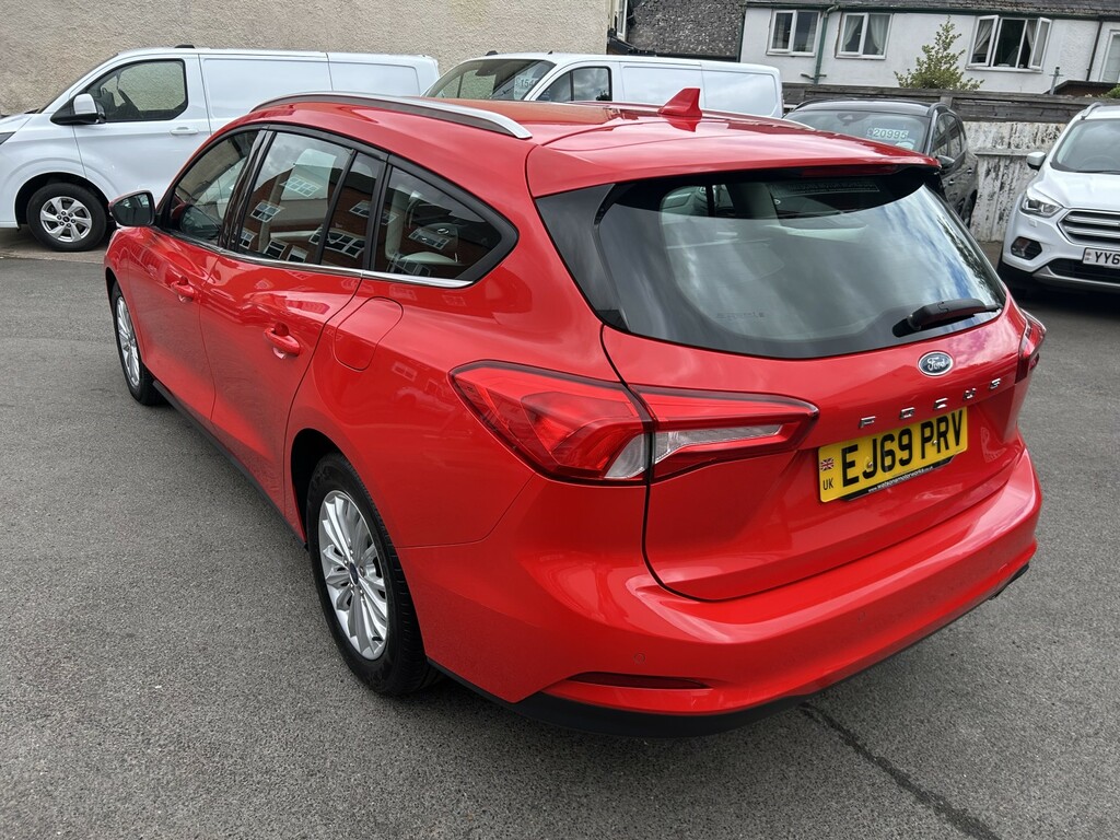 Ford Focus 1.5 Ecoblue Titanium Red #6