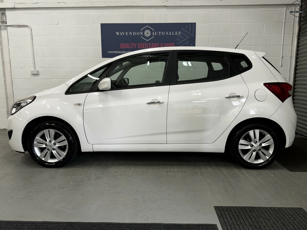 Hyundai Ix20 Hatchback 1.4 Active 201262 White #4