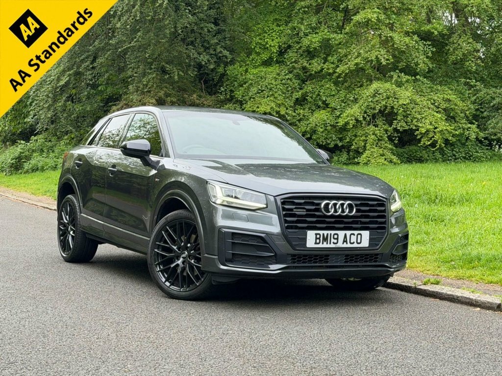 Audi Q2 2L Black Edition Grey
