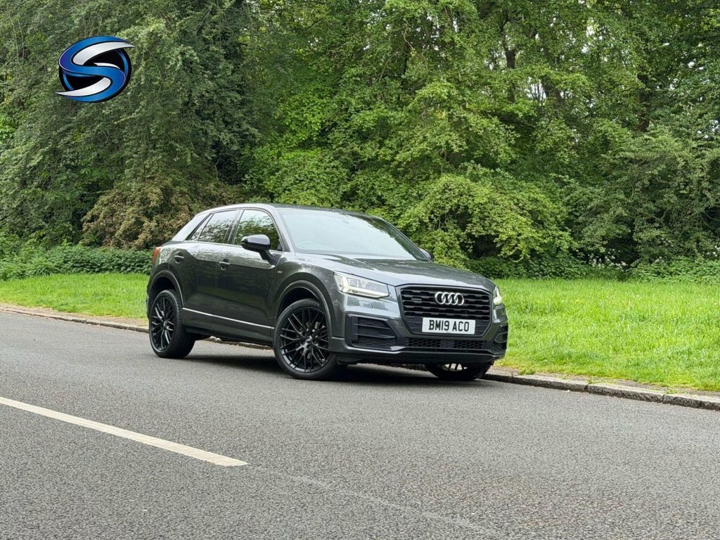 Audi Q2 2L Black Edition BM19ACO Grey #4