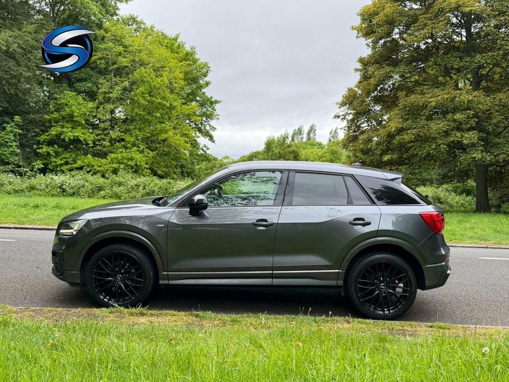 Audi Q2 2L Black Edition BM19ACO Grey #6