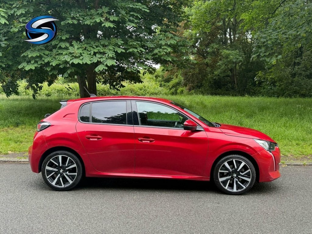 Peugeot 208 1.2L Allure HJ20BBU Red #4
