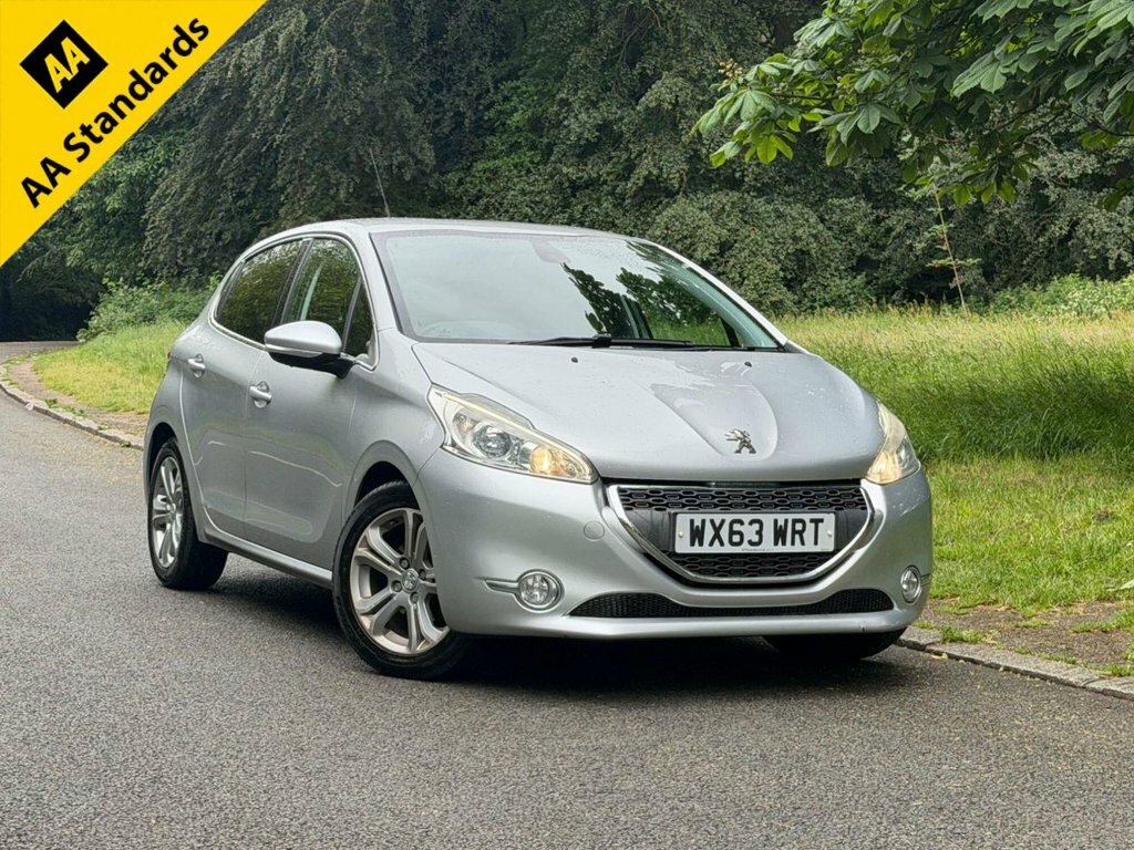 Peugeot 208 1.4L Allure Silver