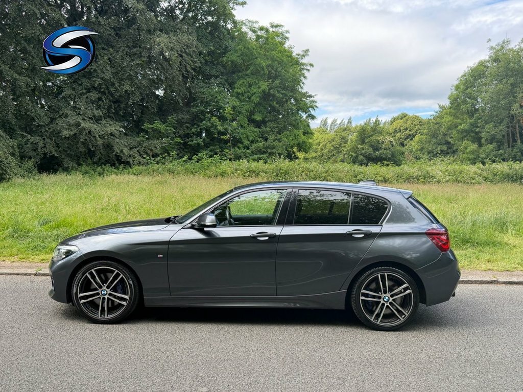BMW 1 Series Sport White #6