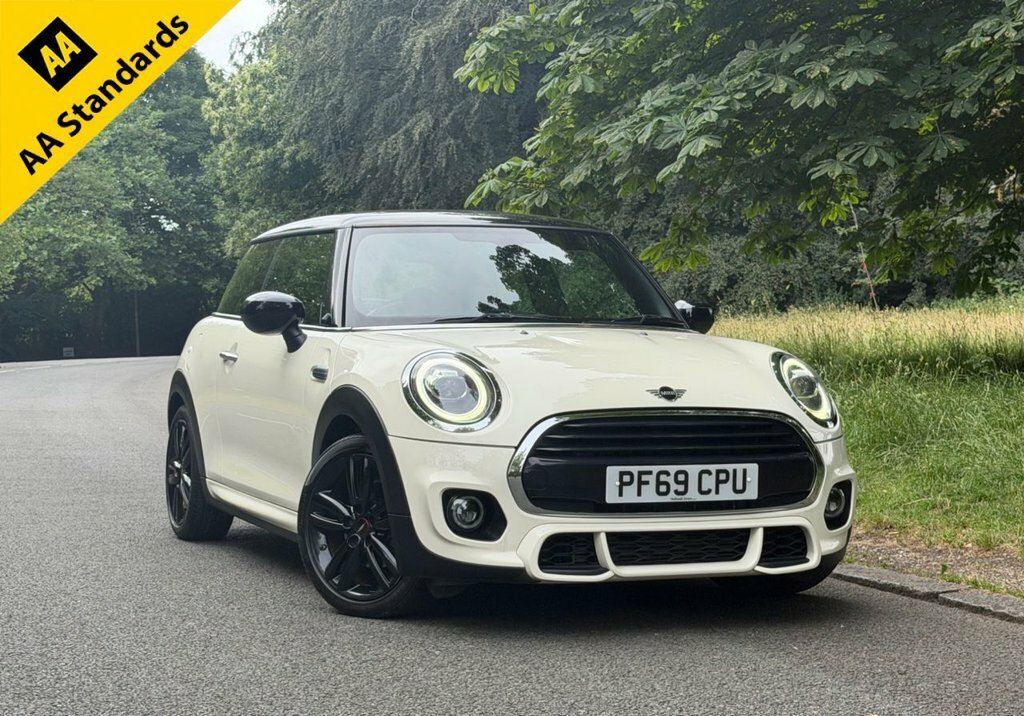 Mini Hatch 1.5L Cooper Sport PF69CPU White
