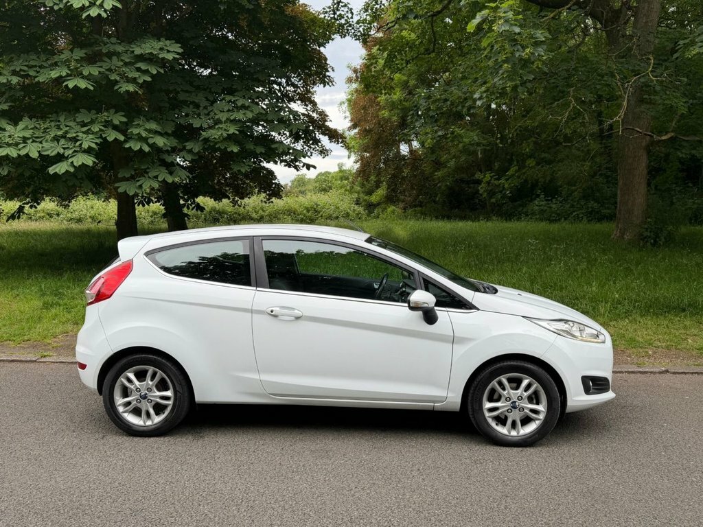 Ford Fiesta 1L Zetec White #4
