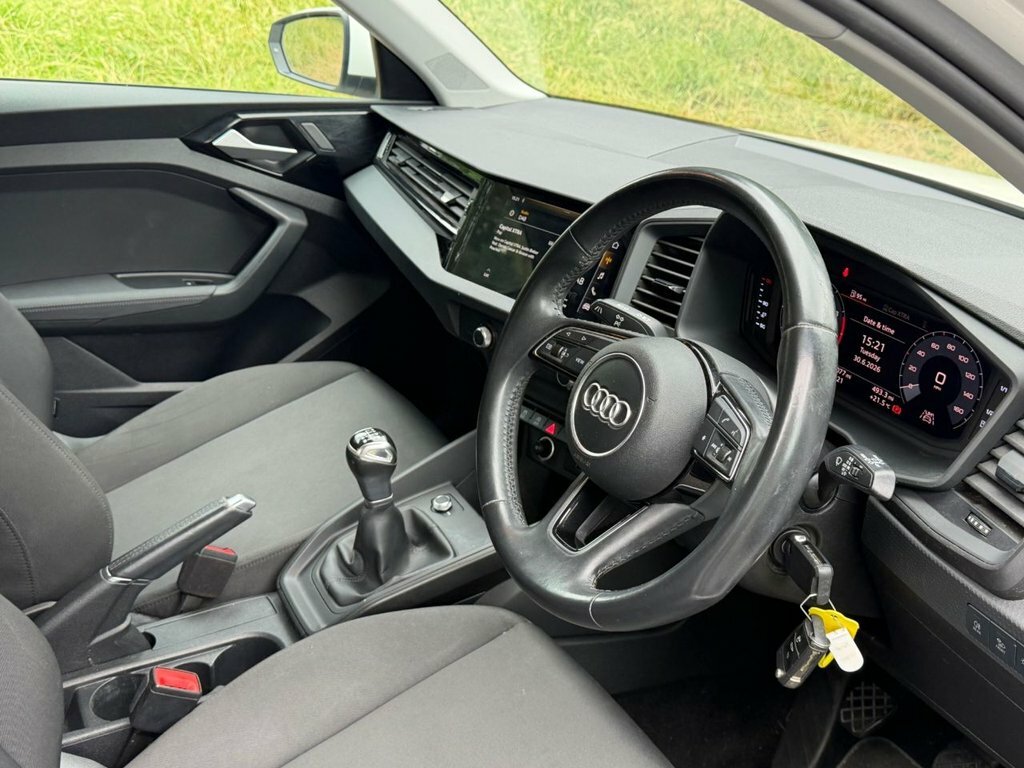 Audi A1 1L Se NK19WFC White #2