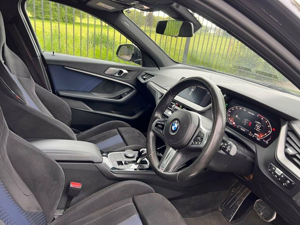 BMW 1 Series 2L Null Black #2