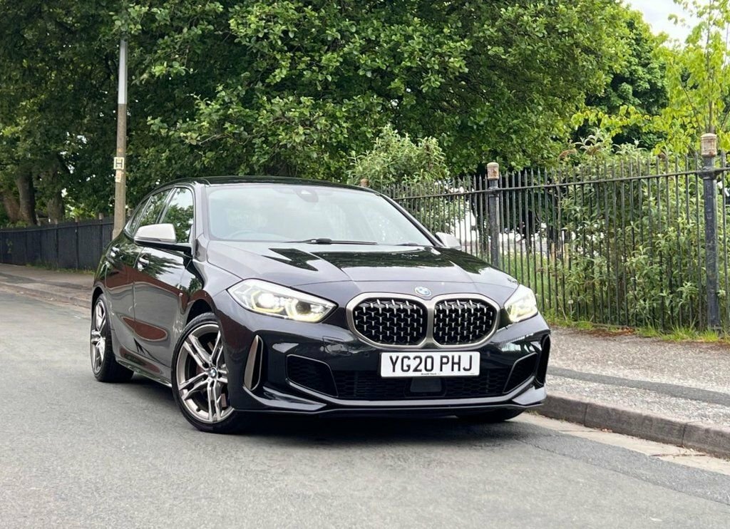 BMW 1 Series 2L Null Black