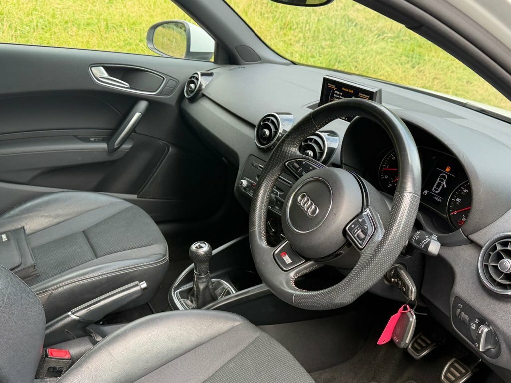 Audi A1 1.4L S Line White #2