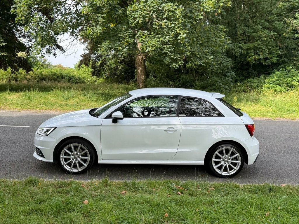 Audi A1 1.4L S Line White #4