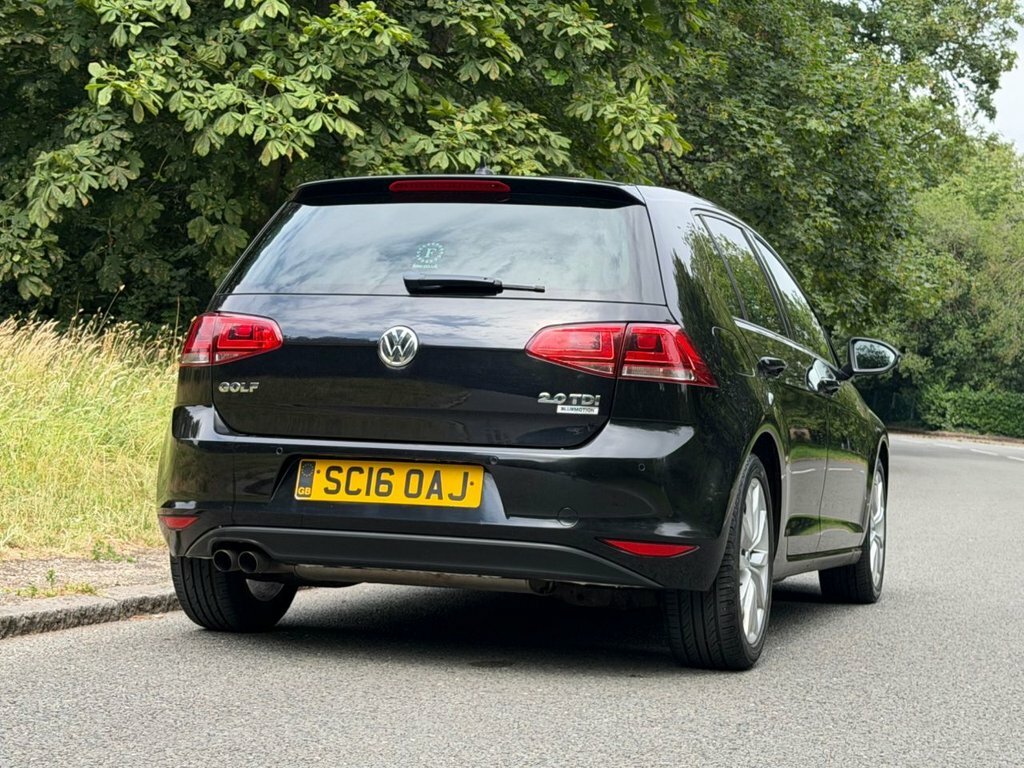 Volkswagen Golf 2L Gt Black #5