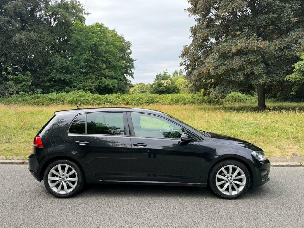 Volkswagen Golf 2L Gt Black #3