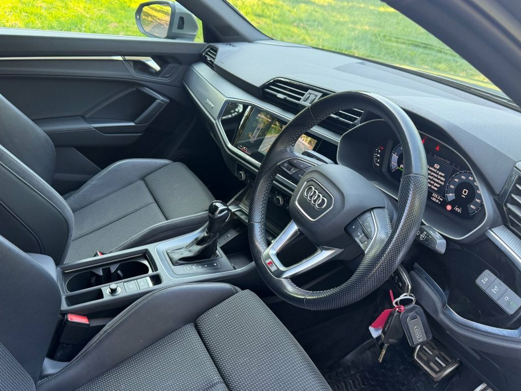Audi Q3 2L S Line Grey #2