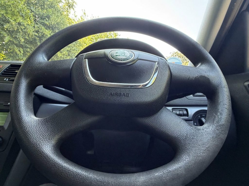 Skoda Yeti Se Plus Black #15