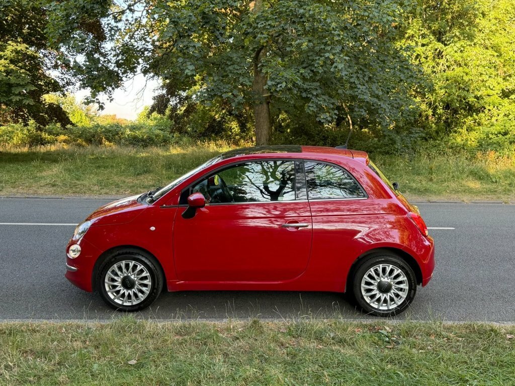 Fiat 500 1.2L Lounge Red #4