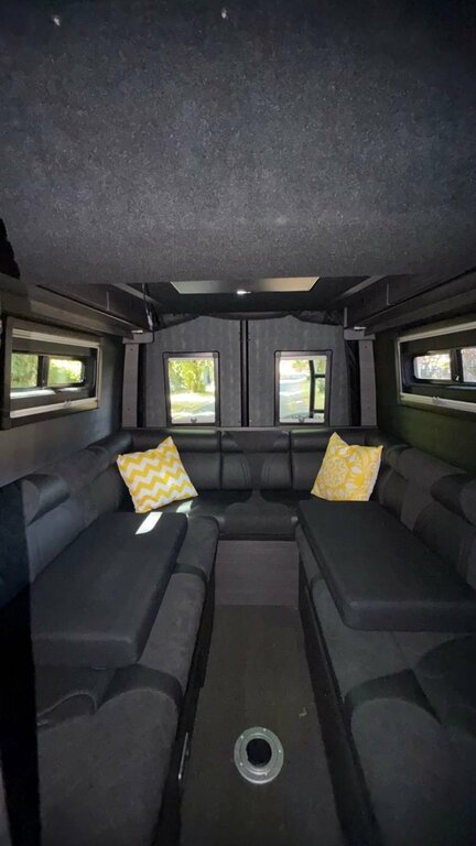 Mercedes-Benz Sprinter Mpv Black #2