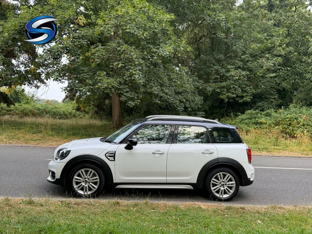 Mini Countryman 1.5L Cooper Exclusive White #6