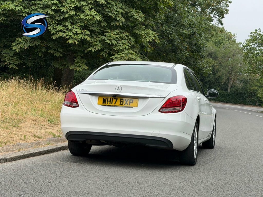 Mercedes-Benz C Class 2L Se White #5