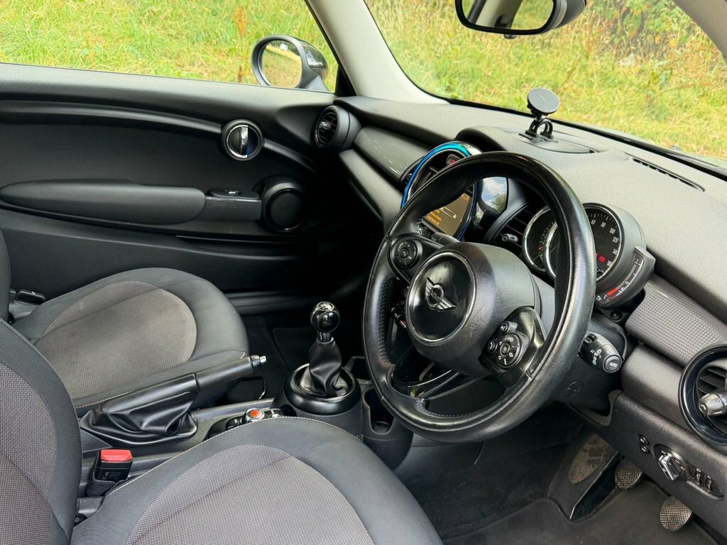 Mini Hatch 1.5L Cooper Grey #2