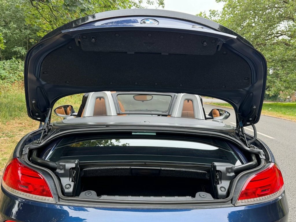 BMW Z4 20I Sdrive Grey #25