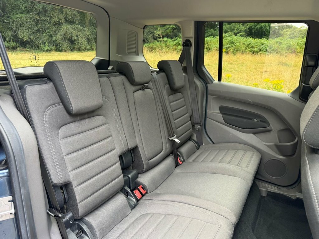 Ford Tourneo Connect 1.5 Ecoblue 120 Titanium Powershift Blue #16
