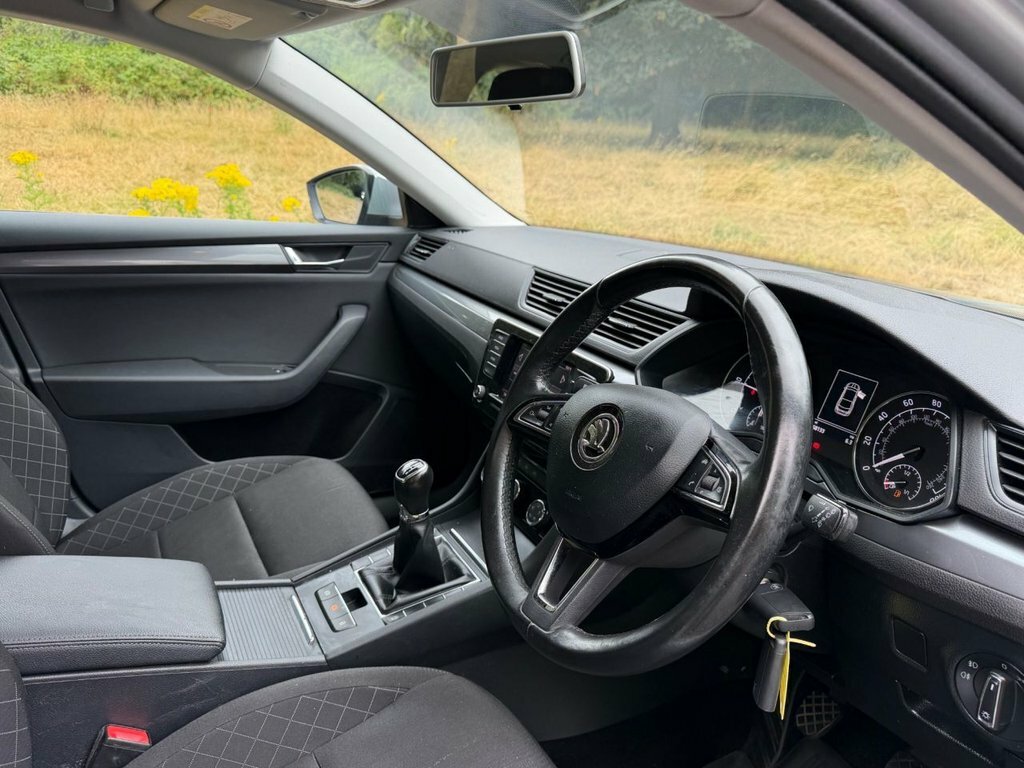 Skoda Superb 1.6L S Silver #2